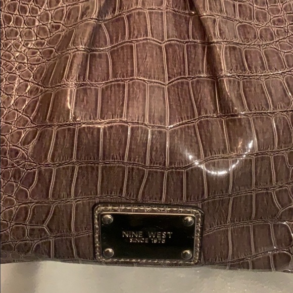 🌻 Nine West brown metallic shoulder bag. Like new - Picture 2 of 7